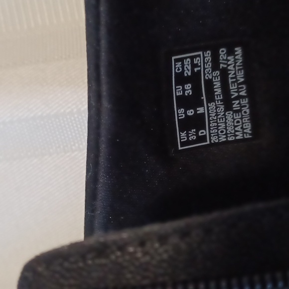 Clarks, cloudstepper, black ankle booties. Sz. 6 - Picture 6 of 6